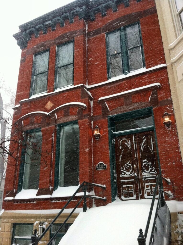 chicago, illinois, winter, snow, snowing, building, apartments, brownstone, architecture, nature, outside, city, cities, urban, chicago, brownstone, brownstone, brownstone, brownstone, brownstone